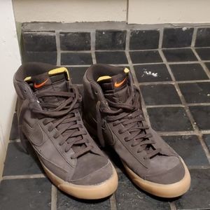 Nike blazer classic brown suede size 12